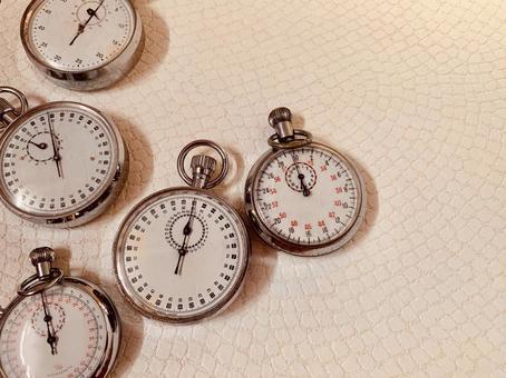 現場の“1秒×100回/日”を削るUIにする